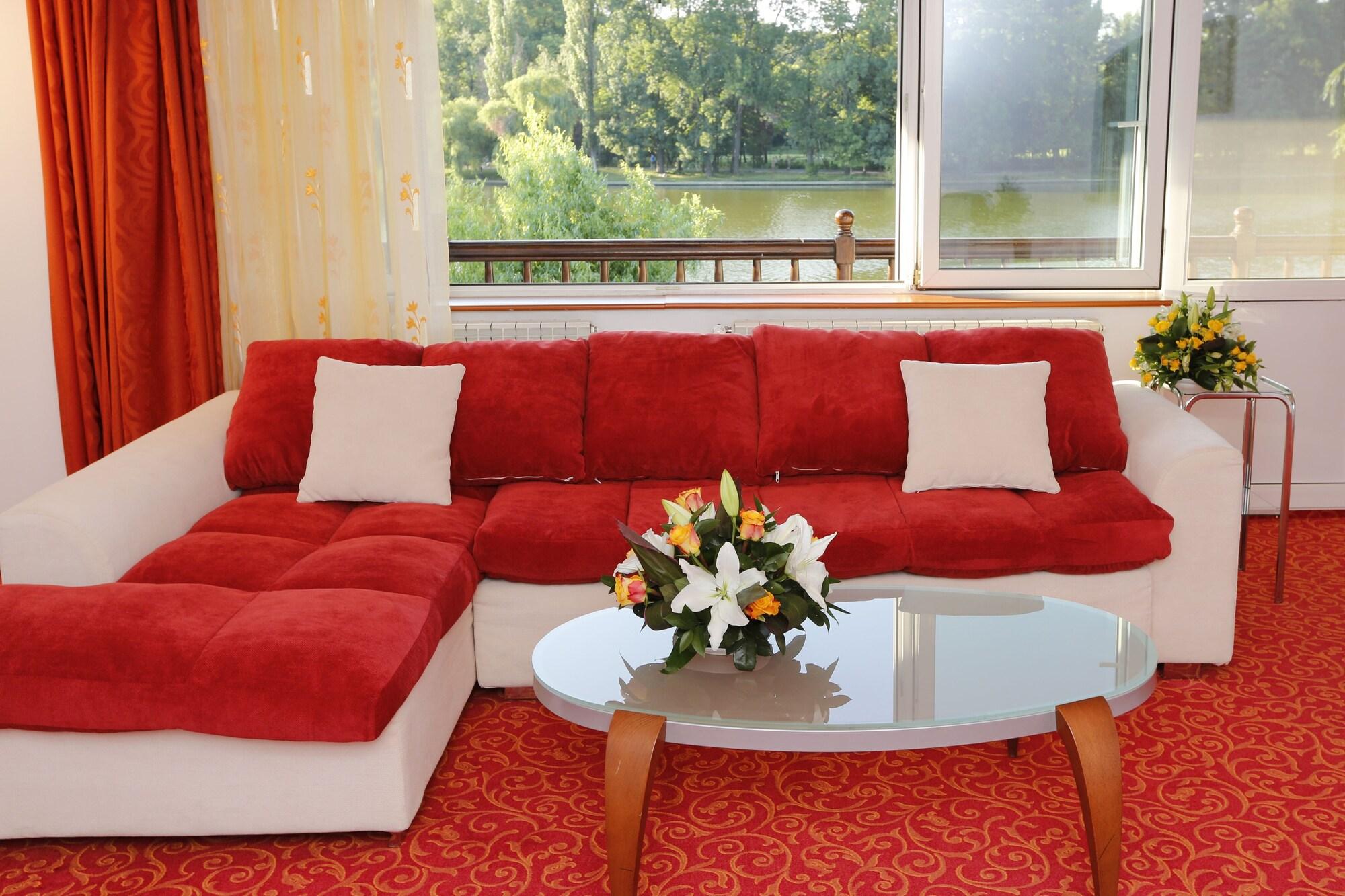 Hotel Herastrau Bucharest Luaran gambar
