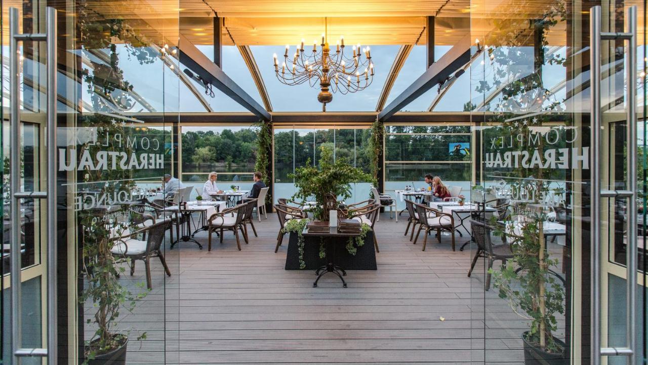 Hotel Herastrau Bucharest Luaran gambar